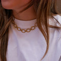 Collier boucle