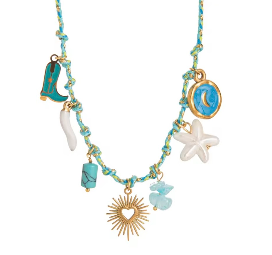 Collier charmes